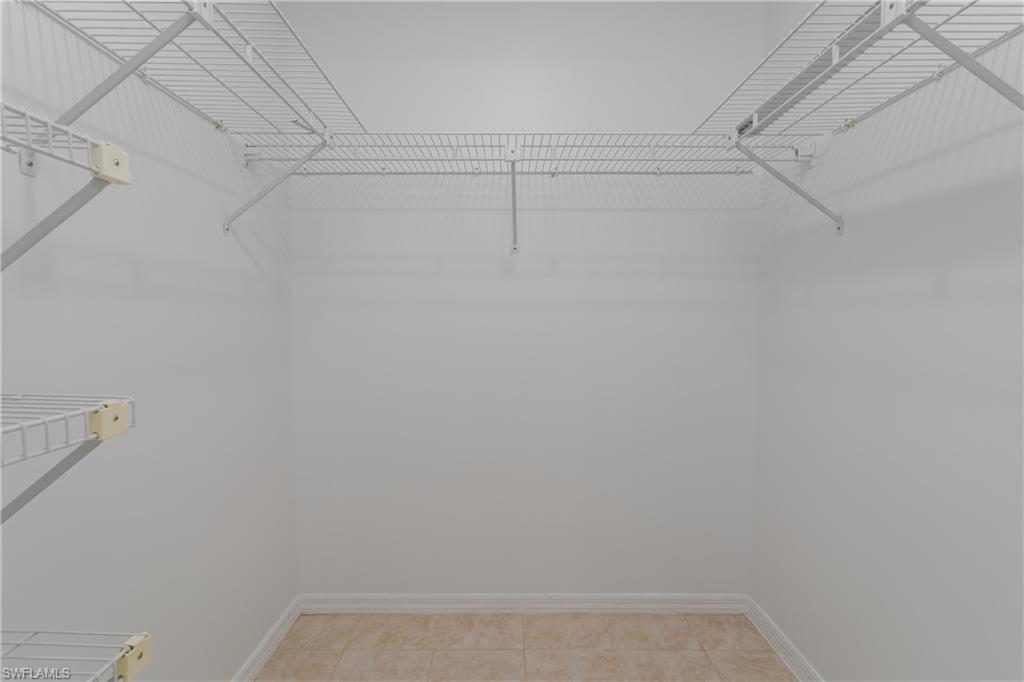 BRISTOL SQUARE - Residential