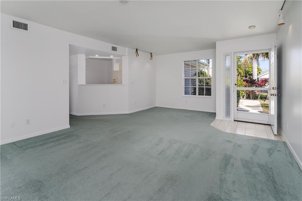 BRISTOL SQUARE - Residential