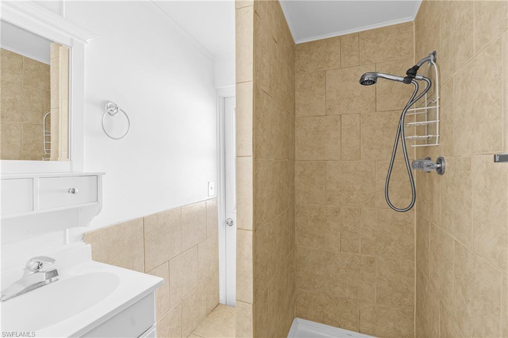 NORTH PORT - Residential Lease