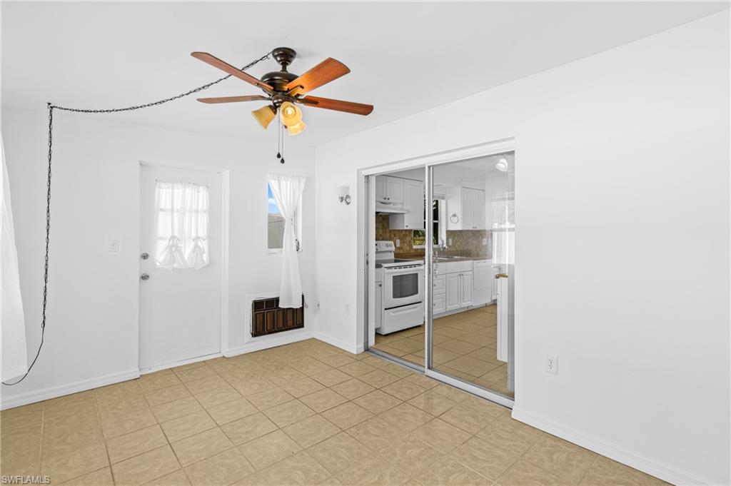 NORTH PORT - Residential Lease