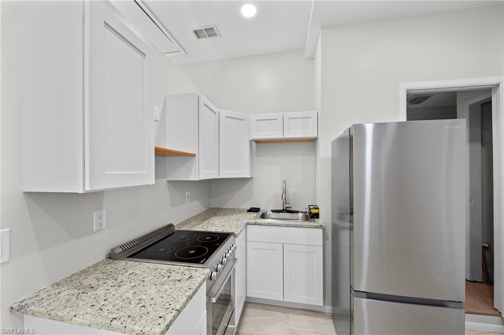 NORTH FORT MYERS - Residential Lease