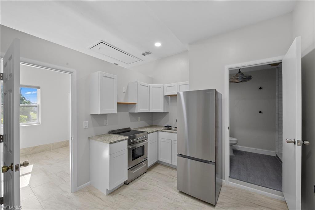 NORTH FORT MYERS - Residential Lease