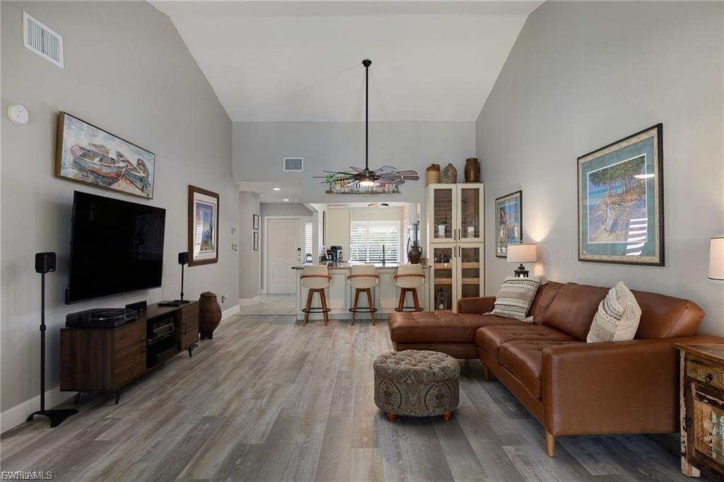 ADMIRALTY YACHT & RACQUET CLUB - Residential Lease