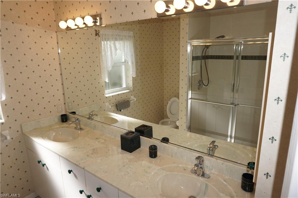 GULF COVE - Residential