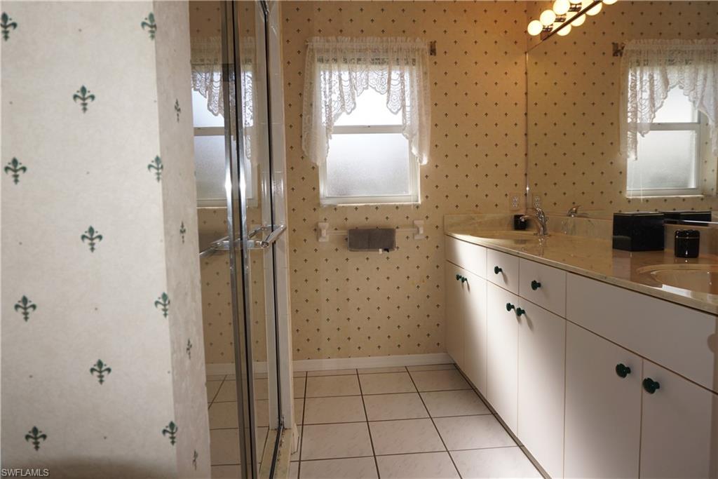 GULF COVE - Residential