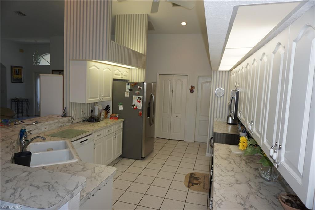 GULF COVE - Residential