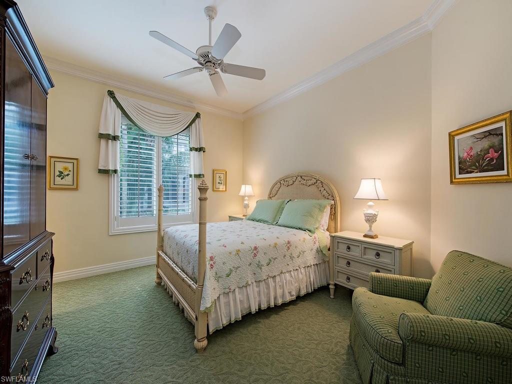 BAY WOODS - Residential