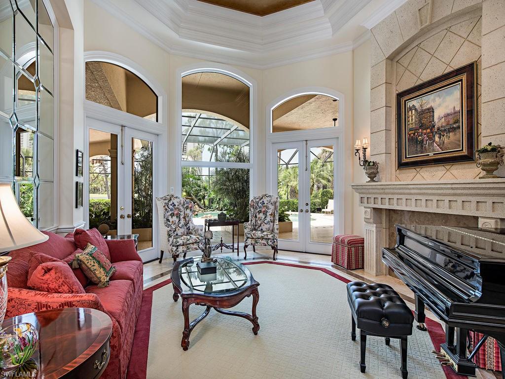 BAY WOODS - Residential