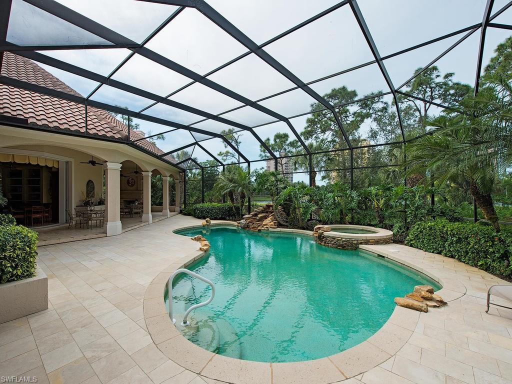 BAY WOODS - Residential