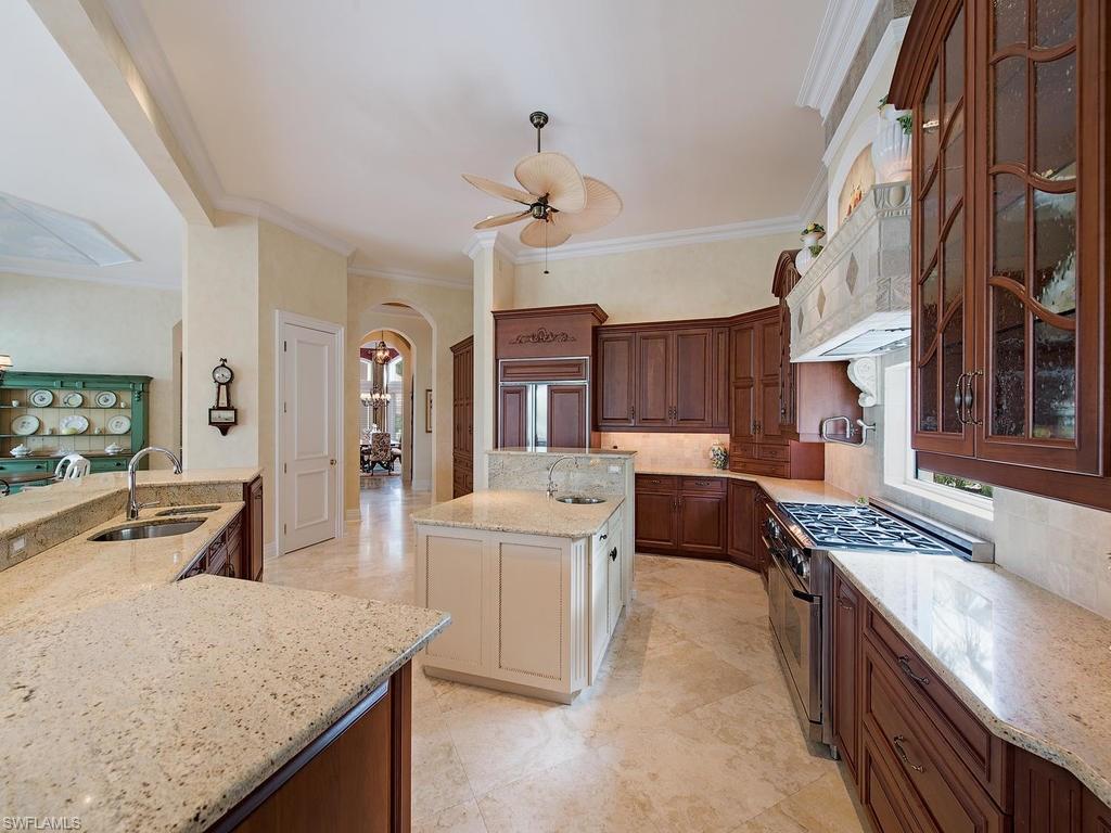 BAY WOODS - Residential