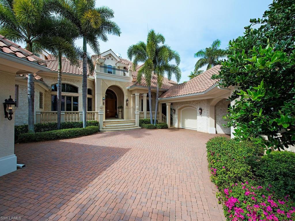 BAY WOODS - Residential