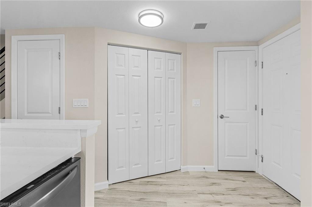 BOARDWALK CAPER - Residential