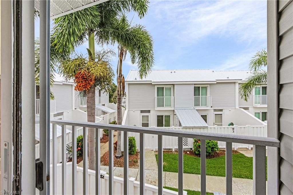 BOARDWALK CAPER - Residential