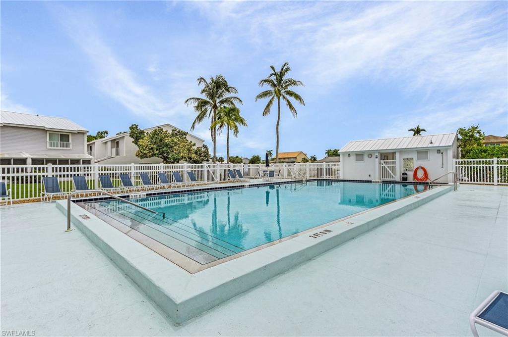 BOARDWALK CAPER - Residential