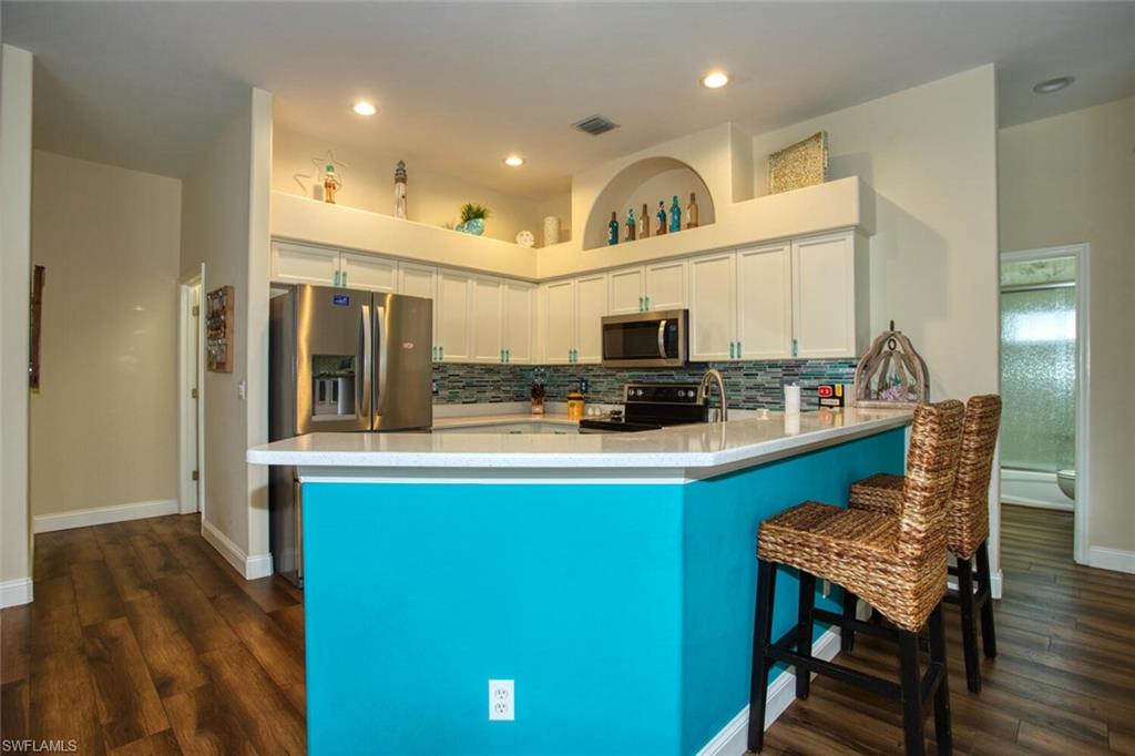 HERITAGE PALMS ESTATES - Residential