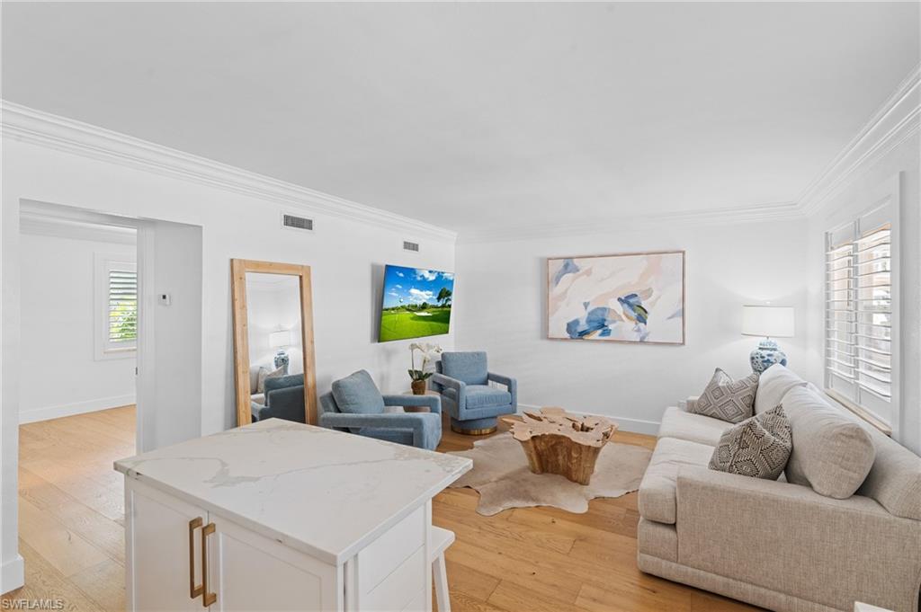 CASTLETON GARDENS - Residential