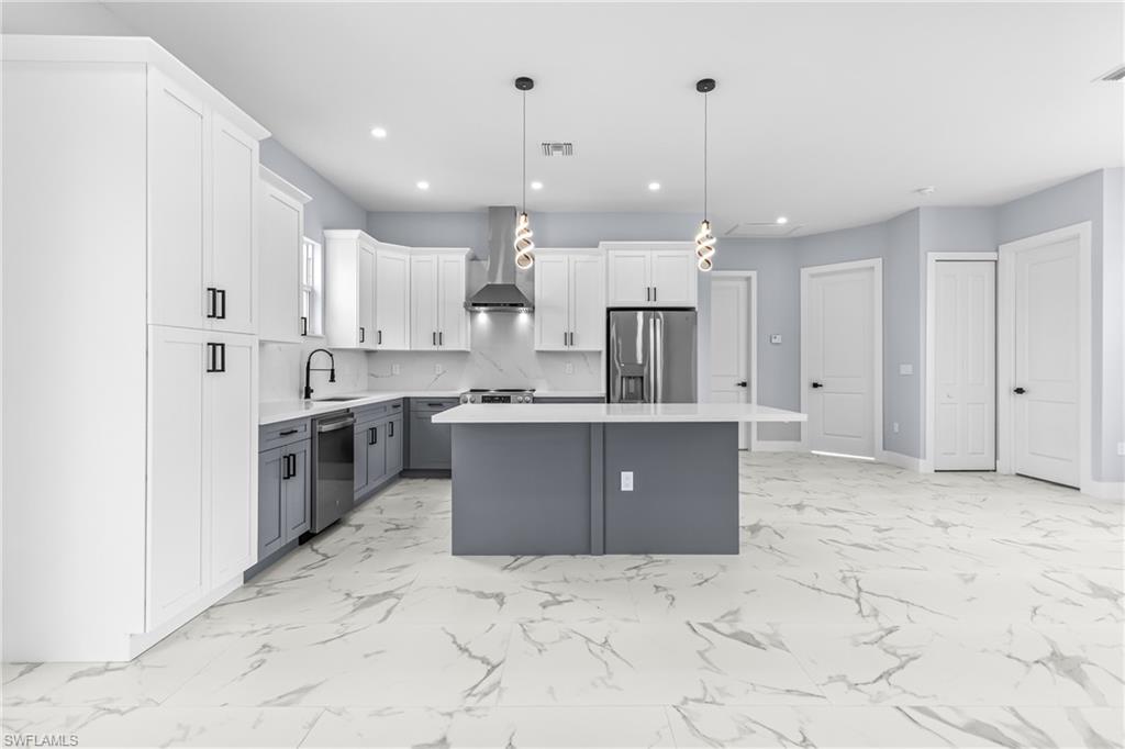 LEHIGH ACRES - Residential