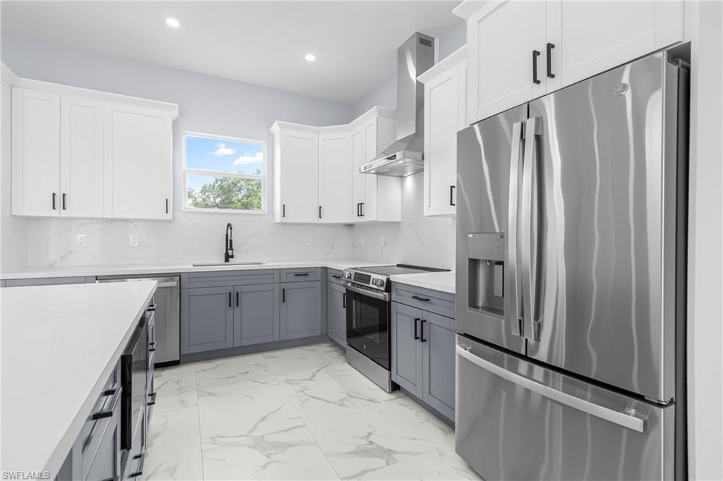 LEHIGH ACRES - Residential