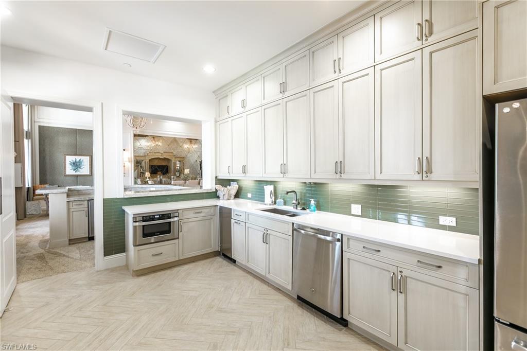 MARBELLA ISLES - Residential