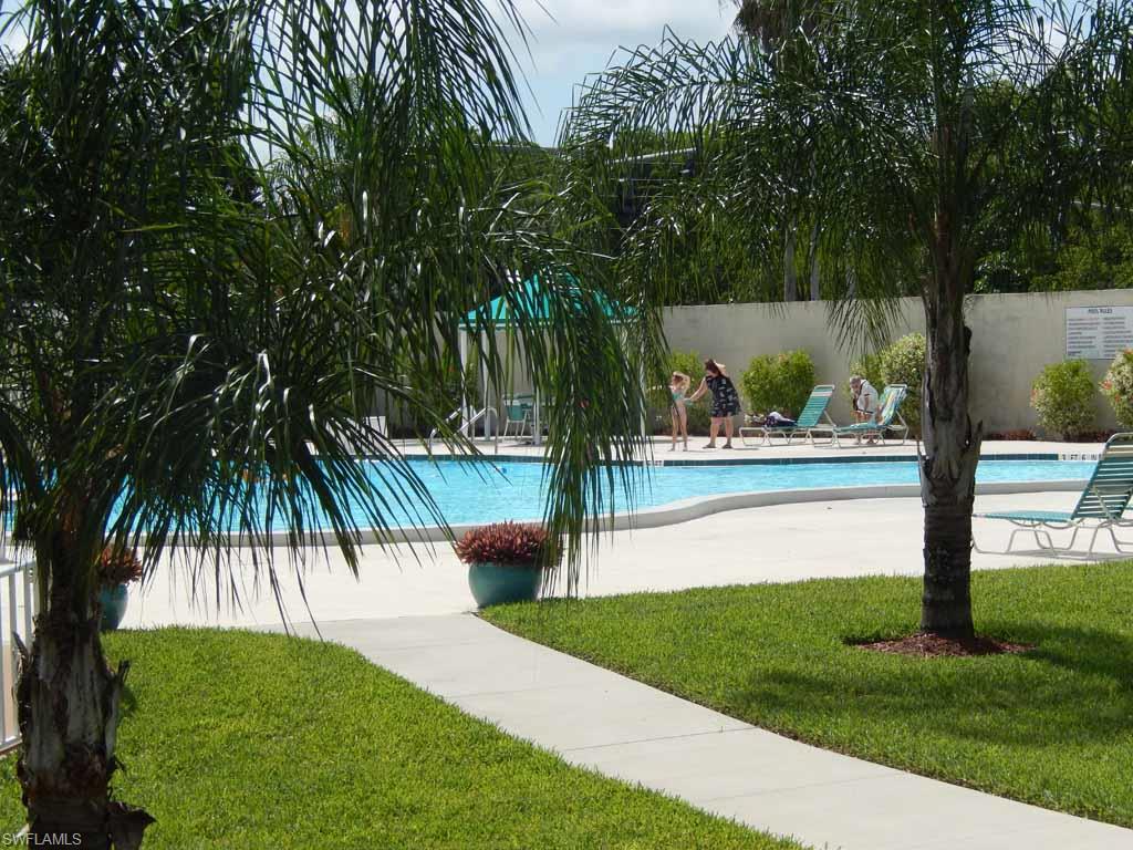 ISLES OF CALOOSA YACHT + RACQUET CLUB - Residential