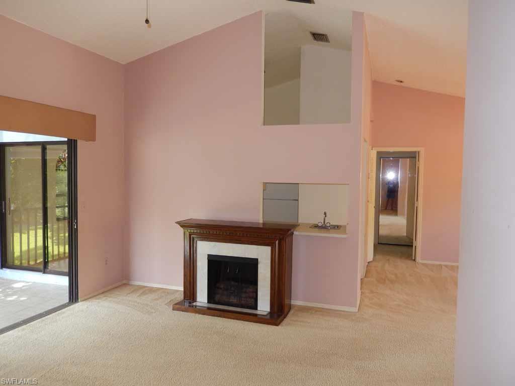 ISLES OF CALOOSA YACHT + RACQUET CLUB - Residential