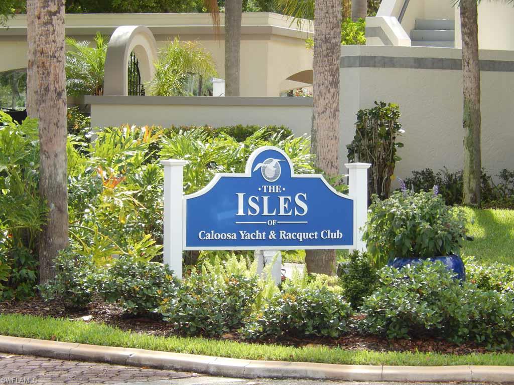ISLES OF CALOOSA YACHT + RACQUET CLUB - Residential