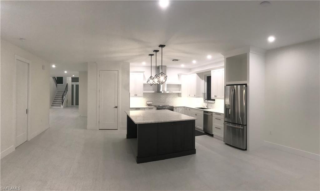 NAPLES PARK - Residential