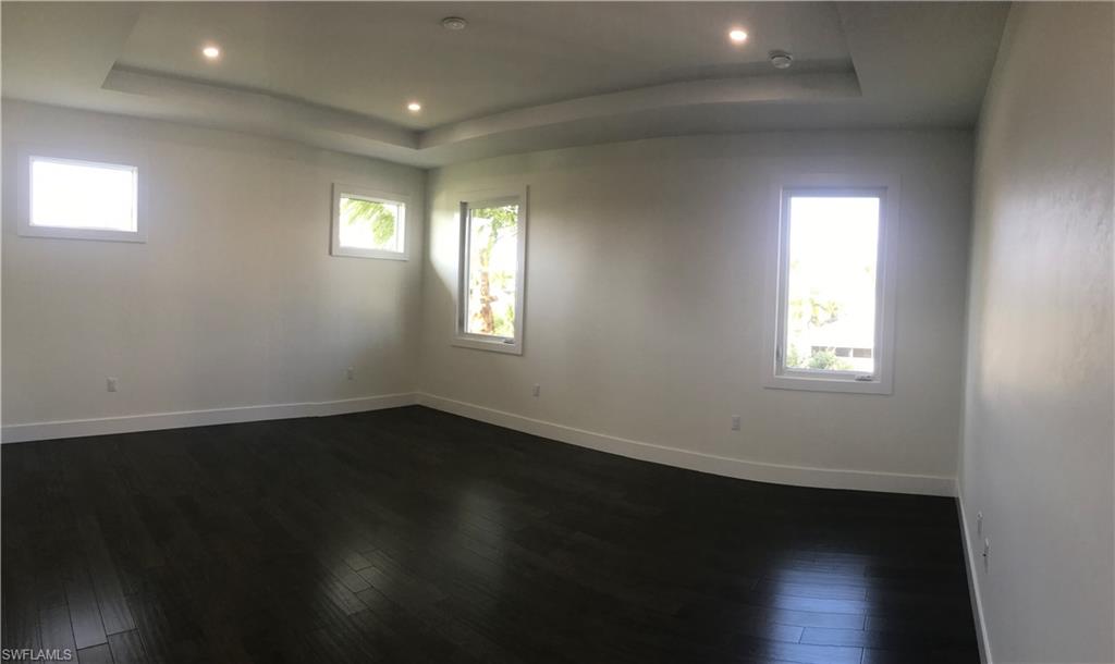 NAPLES PARK - Residential