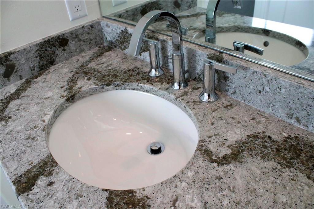 NAPLES PARK - Residential