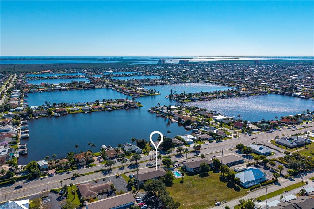 CAVENDISH SQUARE CONDO - Residential