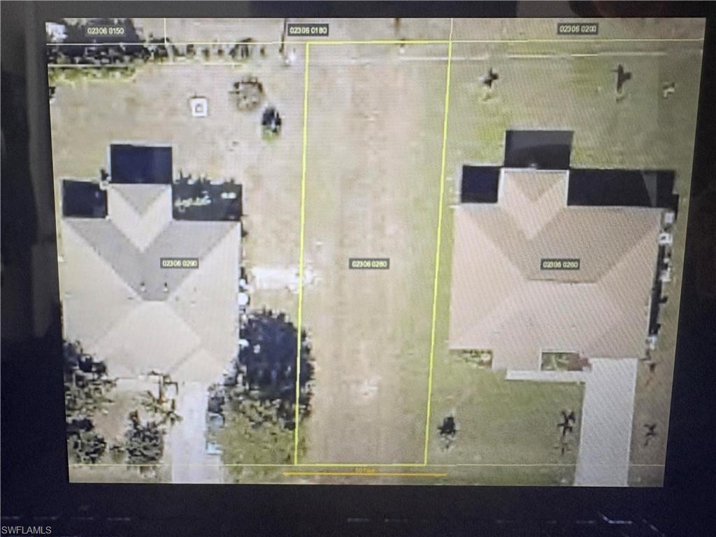 CAPE CORAL - Land