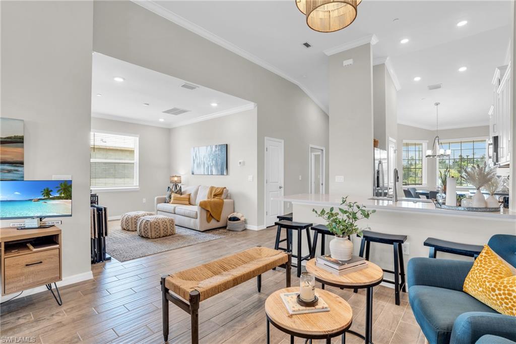 ESPLANADE LAKE CLUB - Residential Lease