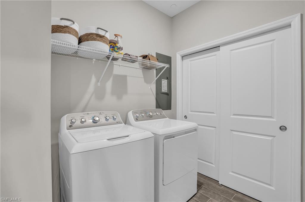 ESPLANADE LAKE CLUB - Residential Lease