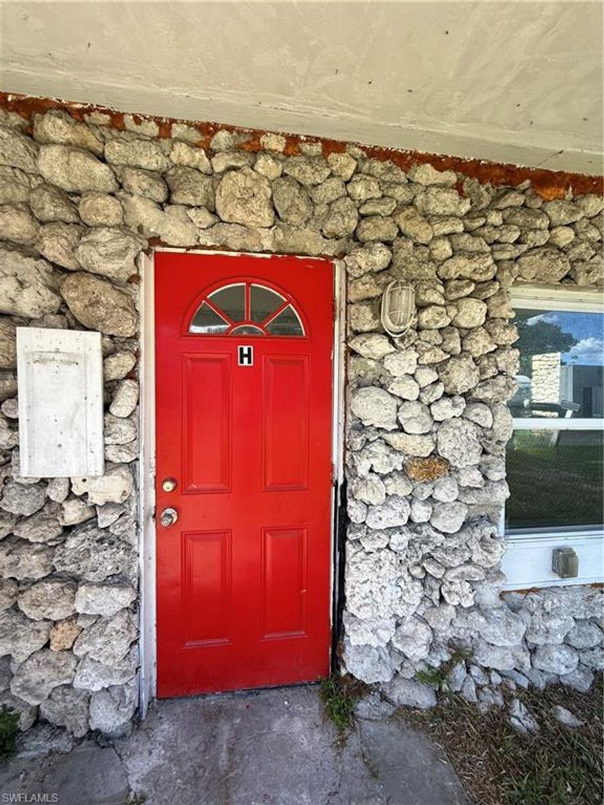 6 Units Available CURRENTLY VACANT Rent from $900-1,000 per month for renovated studios. Optional washer and dryer for monthly fee. Kitchen, bathroom and living area/ bedroom. Perfect for temporary workers, people looking for a place to stay temporarily. Open to working with foundations and non profit organizations. Open to short term >6 month rentals. Easy to show and open to working out terms. Great affordable housing with easy access to Fort Myers & I-75.