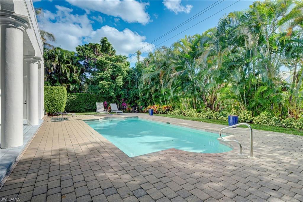 GOLF DRIVE ESTATES - Residential