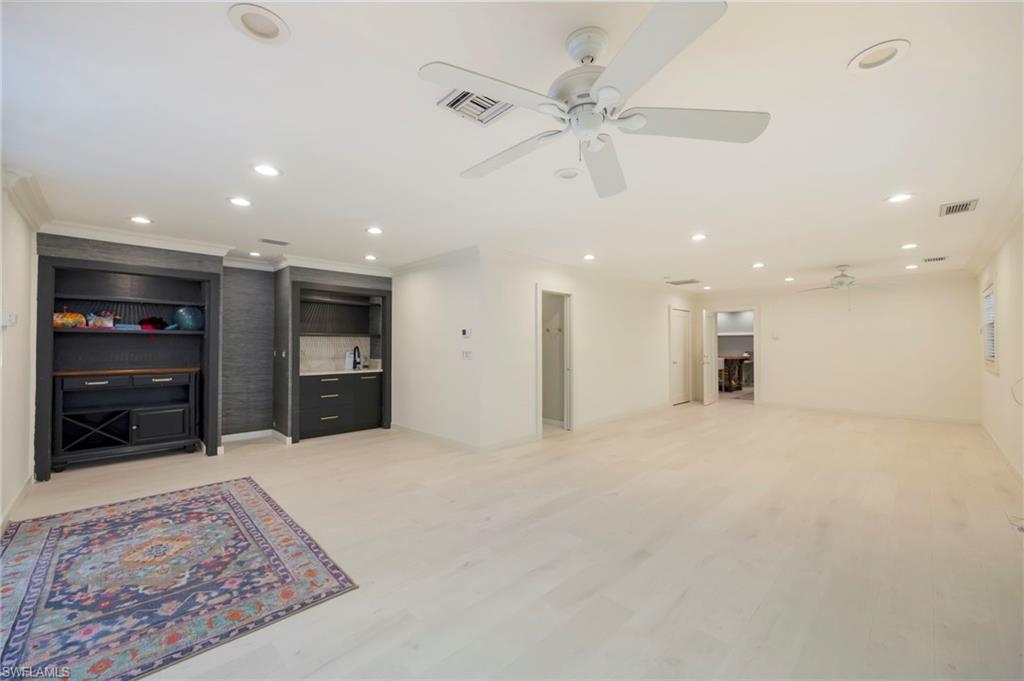 OYSTER BAY - Residential