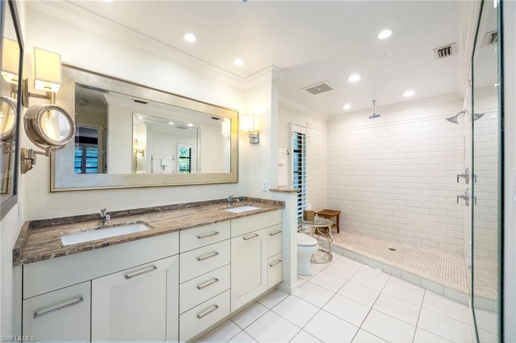 OYSTER BAY - Residential