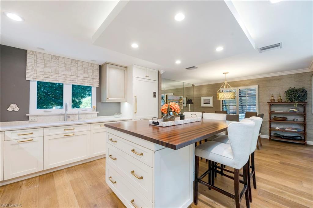 OYSTER BAY - Residential