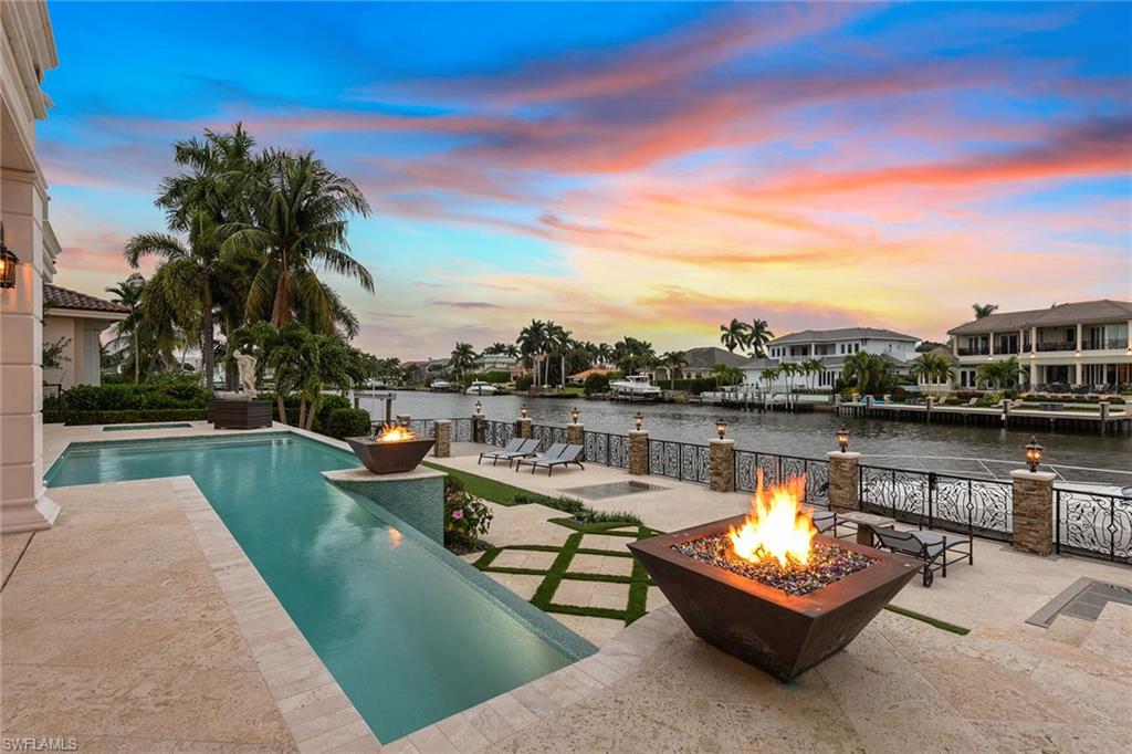 PARK SHORE - Residential