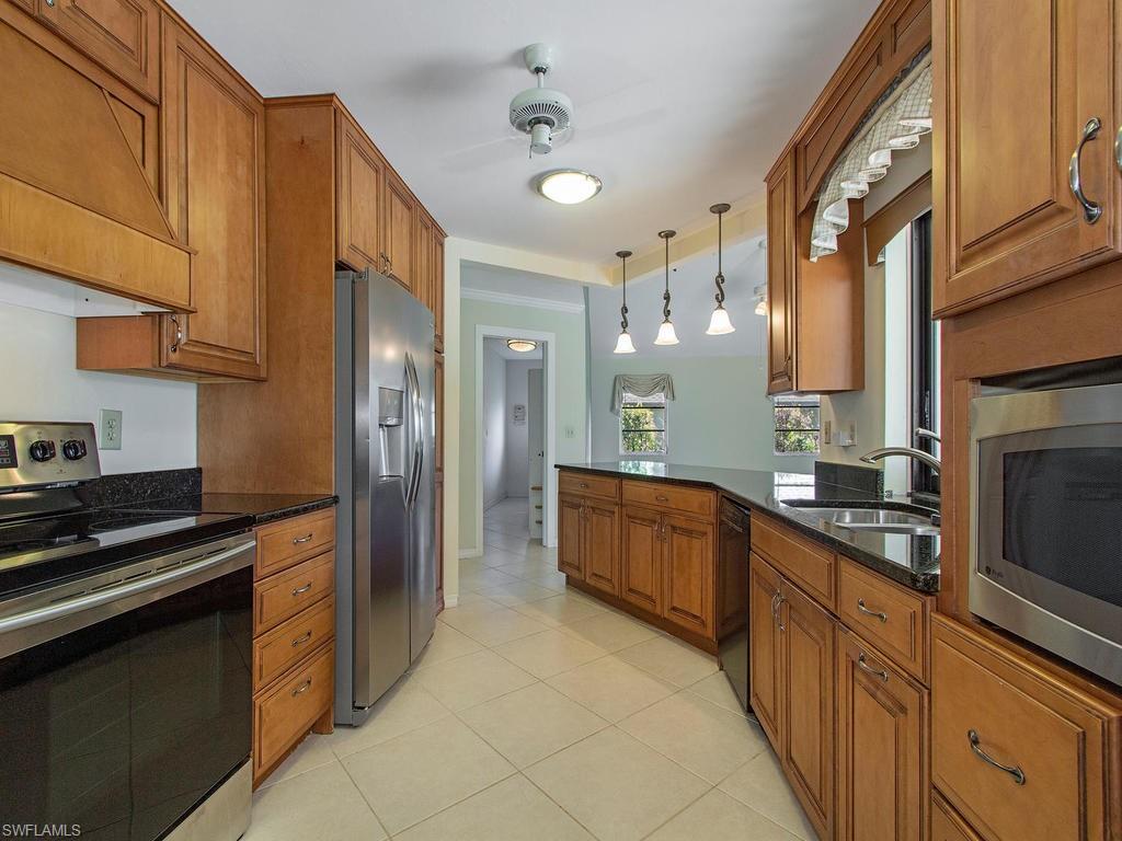 KINGS LAKE - Residential