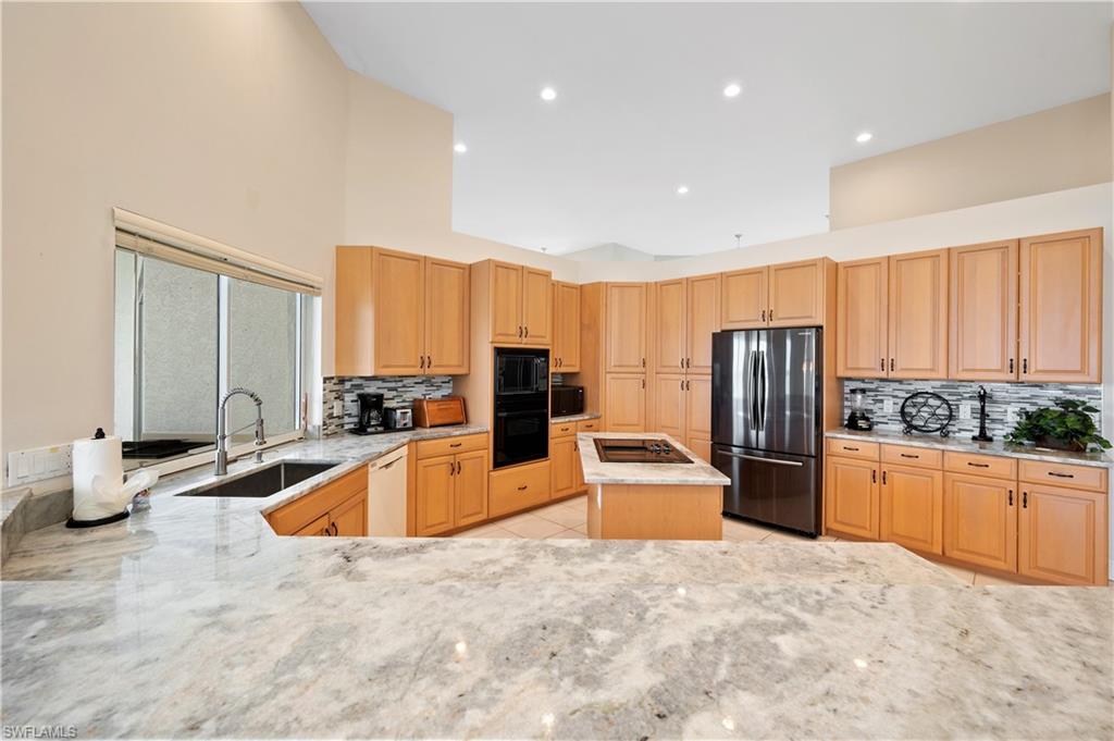 MARCO ISLAND - Residential