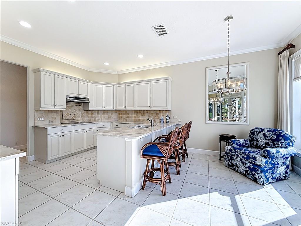 LANCASTER SQUARE - Residential