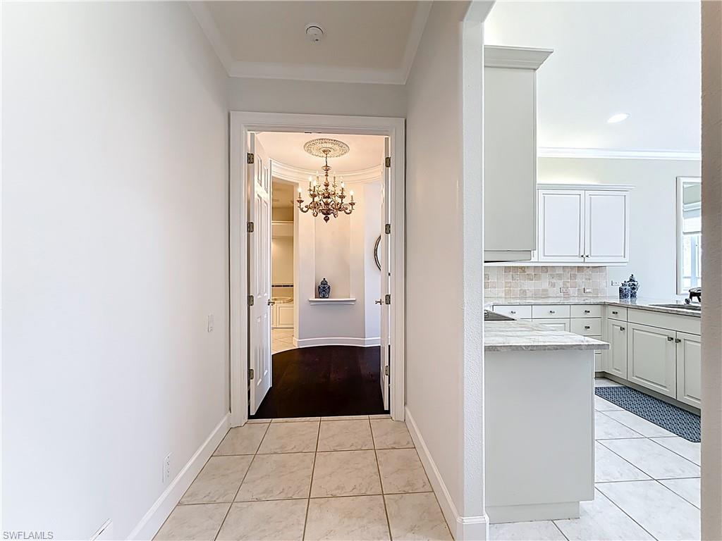 LANCASTER SQUARE - Residential