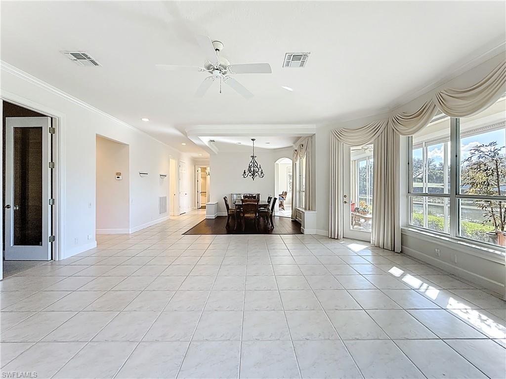 LANCASTER SQUARE - Residential