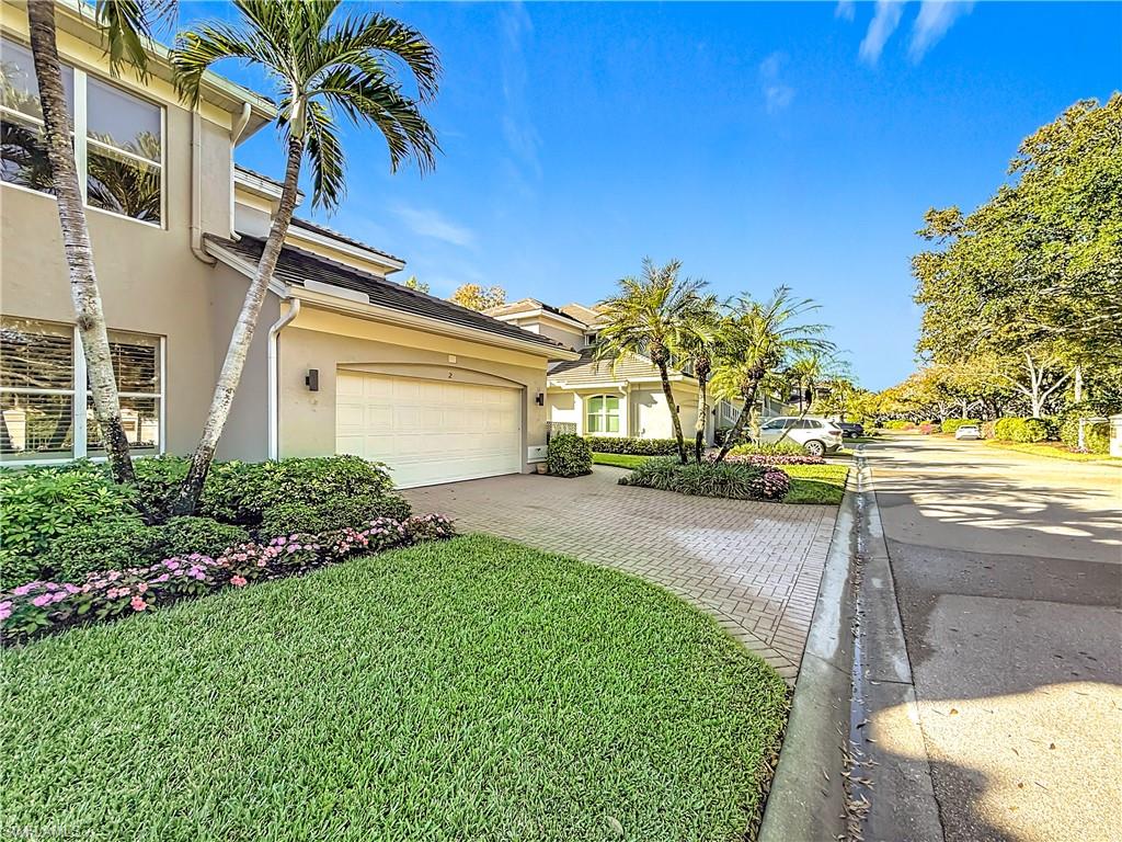 LANCASTER SQUARE - Residential