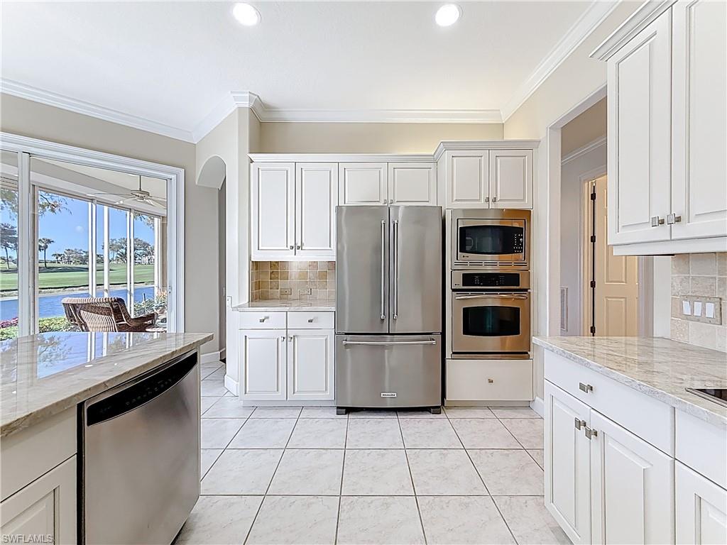 LANCASTER SQUARE - Residential