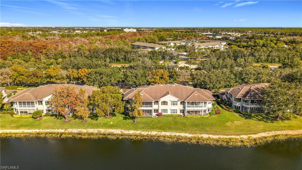 LANCASTER SQUARE - Residential