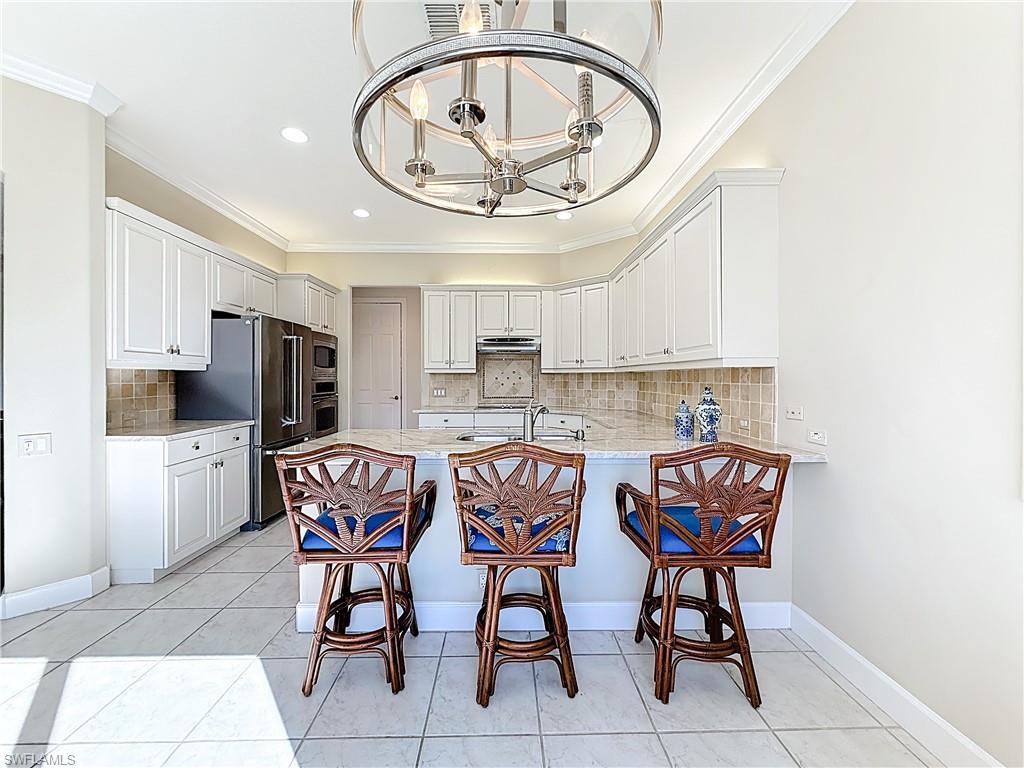 LANCASTER SQUARE - Residential