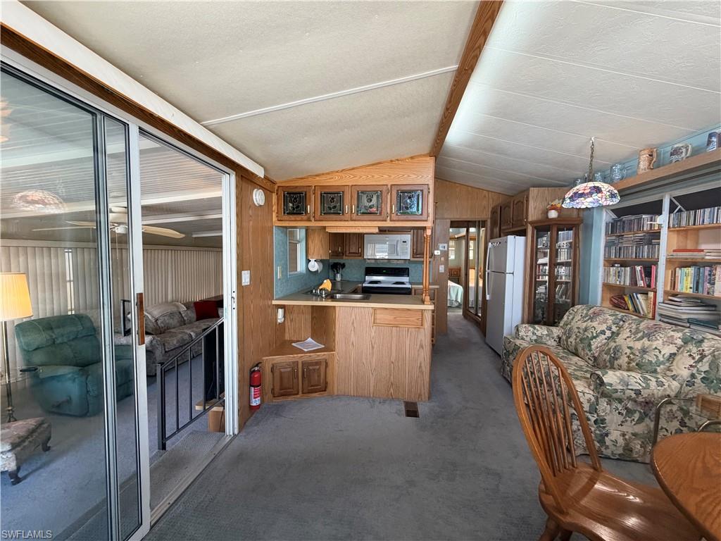 FOUNTAIN VIEW RV RESORT - Residential