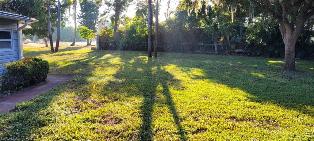 SAN CARLOS PARK - Residential